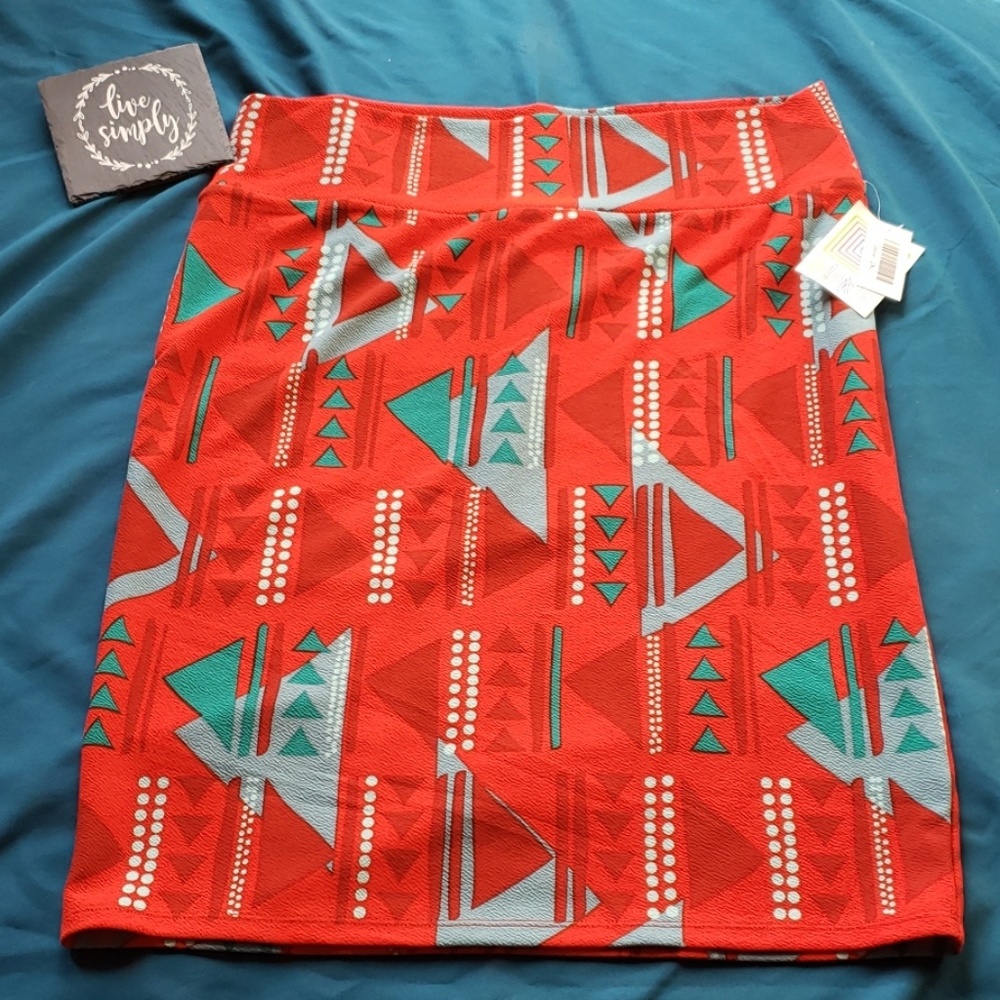 BNWT Lularoe Cassie Skirt